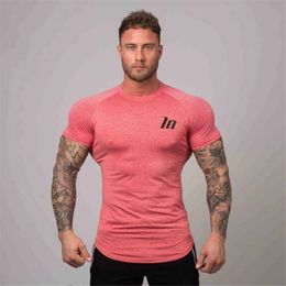Fashion printed Latest Men's Summer Tight Short sleeved T-shirt Sports Short sleeved Fitness Top Sports Shirt
