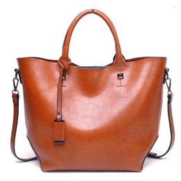 Drawstring Women Bucket Bag Oil Wax Leather Handbags Big Tote High Capacity Female Shoulder Crossbody Large