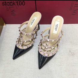 Valentins Shoe v Family Rivet Pointed High Heels 2024 Spring and Autumn Internet Popular New Genuine Leather Slim Heels Liuding Sandals Womens Shoes