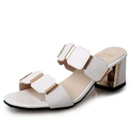 Sandals 2023 Open Toe Women Chunky Heels Casual Womens Black White All-match Female Pumps Fashion Buckle Shoes H24032831ZX