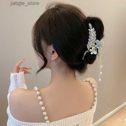 Hair Clips VANIKA New Women Elegant Butterfly Shape Hair Clips Heawear Rhinestone Decor Ponytail Claw Clip Accessori For Girl Styling Gifts Y240329