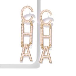 Popular fashion luxury designer long drop dangle chandelier stud earrings for women exaggerated big Letter pearl299t