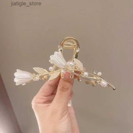 Hair Clips Koreas New Tulip Flower Catch Clip Hair Claw Female Ponytail Shark Clip Girl Retro Hair Accessories Hair Accessories 2022 New Y240329