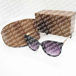 1pcs Fashion Sunglasses Eyewear Sun Glasses Designer Mens Womens Brown Cases Black Metal Frame Dark M2