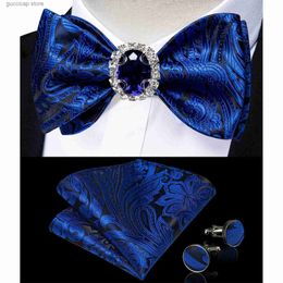 Bow Ties Classic Royal Blue Paisley Bowtie Handkerchief Cufflinks Ring Brooch Set for Man Tuxedo Business Party Wedding Fashion Bow Ties Y240329