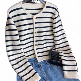 spring and autumn new black and white striped cardigan sweater women small fragrance sweater single breasted casual blouse. U2xp#