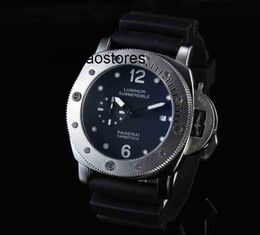 Mechanical for Luxury Men Fashion Fashion Black Leather Outdoor Calendar Gentleman Wristwatch Style