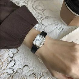 Wristwatches Classic Retro Watches Casual Quartz Dial Leather Strap Band Rectangle Clock Fashionable Wrist Watches Women Stainless Steel 24329