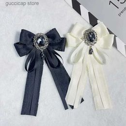 Bow Ties Korean Alloy Rhinestone Versatile Bow Brooch College Style Shirt Dress Collar Flower Small Fragrant Style Bow Tie Accessories Y240329