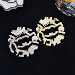 20style Alloy Wedding Dress Pins Brooches Brand Designer Double Letter Gold Plated Brooch Men Women Festivals Party Jewellery Gift Wholesale