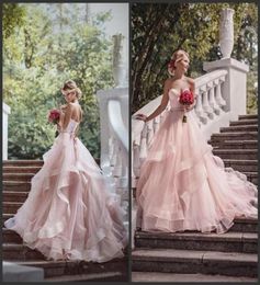 2020 Romantic Blush Ball Gown Wedding Dresses Ruffles Organza Beads Lace Sweetheart Neck Sash Country Outdoor Wedding Bridal Gowns8389447