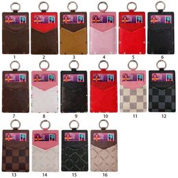 Luxurys Designers Card Holders Wallets with Airtags Cases Leather Brown Flower Keychains Bag Pendants 16 Styles