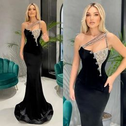 Elegant Black Long Veet Prom Dresses With Glitter One Shoulder Hollow Crystals Evening Gowns Mermaid Pageant Dress BC