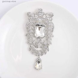 Pins Brooches Exaggerated Crystal Fashion Retro Brooch Luxurious And Sparkling Temperament Elegant Fixed Pins Men/Womens Clothing Accessories Y240329