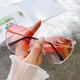 Sunglasses Luxury Rhinestone Bling Diamond Fashion Cat Eye Sunglasse Women 2024 Brand Desinger Vintage Sun Glasses Gradiend Pink Shades