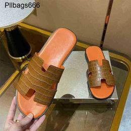 Mens Slippers Designer Sandals Mens Sandal Summer European Goods 2024 Korean Station Fashion Brand Casual Beach Sh