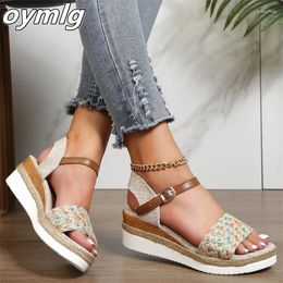 Dress Shoes 2024 Women's Large Thick Sole Simple Fashion Buckle Wedge Sandals High Heels