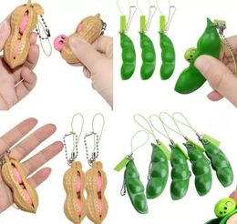 Soybean toy peanut pea Squeeze-a-Bean Keychain Finger Puzzles Focus Extrusion Pea pendant Stress Relief Children with autism need Toys gift4903233