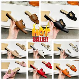 2024 slipper designer leather ladies sandals summer flat shoes Black fashion beach women slippers letter drag