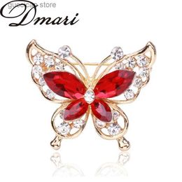 Pins Brooches Dmari Women Brooch Vintage Crystal Butterfly Lapel Pins Rhinestone Elegant Party Accessories Luxury Jewelry Y240329