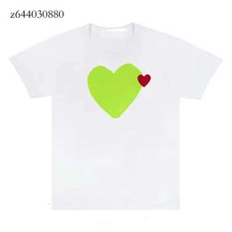 Cdg Fashion Mens Play T Shirt Designer Red Heart Commes Casual Women Shirts Des Badge Garcons High Quanlity Tshirts Cotton Embroidery CDG 24ss 1:1 Loose Fashion 453