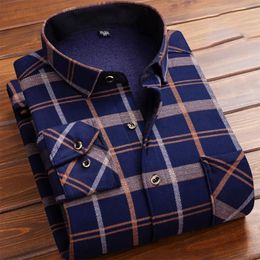 Men Warm Long Sleeved Lapel Plaid Flannel Shirt Jacket Cotton Padded Fleece Lined Button Down Middle-aged Elderly Mens Shirt 240327