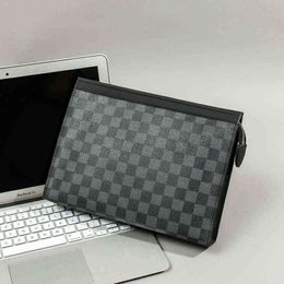 Men's Handbag Men's Soft Leather Ipad Handbag Envelope Bag Fashion Business Leisure Large Capacity Handbag 220718236T