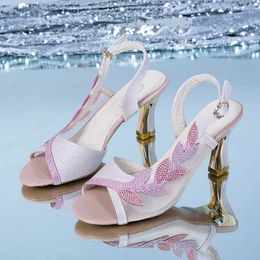 Sandals Women Summer Pumps Sandal Cute Sweet White Crystal Round Toe Square Heel Lady Sexy Pearl Deco Comfort Shoes Talon H2403284JEE