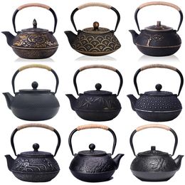 900ML Japanese Style Cast Iron Teapot With Stainless Steel Infuser Strainer Plum Blossom Cast Iron Tea Kettle For Boiling Water 240315