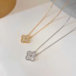 Designer Brand v Jinvan Collana a quattro foglie per donne per donne addensato 18k Gold Rosa Diamond Classico Classico Versatile Collar Collar Catena