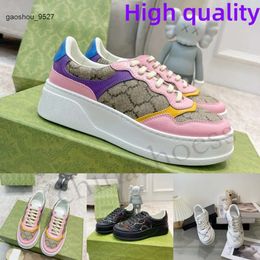 Mens Suede dirty Shoes Platform Sneak gglies Tainers Outdoor Unisex Designer Luxury cartoon Leather Men Women couple cowhide Women Thick Casual botto GZFI