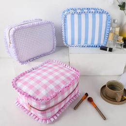 Ruffle Cosmetic Bag Travel Makeup Nylon Pouch For Women Girls Large Toiletry Multifunction Organiser Storage Zipper Waterproof 240328