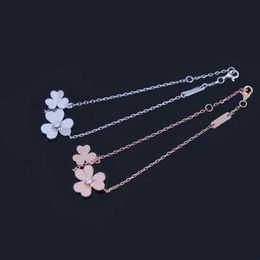 Designer JXJ.s925 Pure Silver VAN Three Leaf Lucky Grass Bracelet Womens Style Light Luxury Small and Elegant Handicrafts