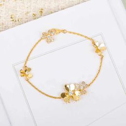 Designer High Version Asian Gold Size Flower Bracelet Van Trefoil Lucky Five Full Diamond Bud Mo Petal Jewelry with logo