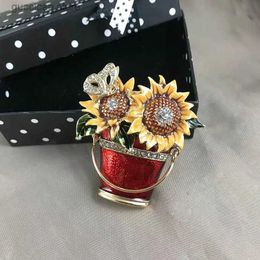 Pins Brooches Enamel Sunflower Romantic Sweet Flower Brooch For Women Valentines Day Gifts Personality Fashion Jewellery Accessories Y240329