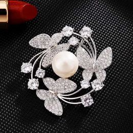 Pins Brooches Silver Color Elegant Butterfly Wreath Brooches for Women Fashion Jewelry Temperament Suit Pin Gemstone Inlaid Generous Brooch Y240329