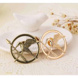 Pins Brooches The Games Brooches Inspired Fashion Pins park And Arrow Fashion Brooches Pin Corsage Gold Bronze Silver 2024 Pins Designer Brooch Jewlery Gift