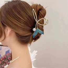 Hair Clips Whale Tail Hair Claw Pearl Shark Clip Headdress Vintage Ponytail Claws Trendy Hair Clip For Girl Cute Hair Accessories Y240329