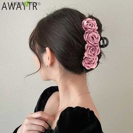 Hair Clips Fashion Cloth Art Rose Flower Hair Claw Women Hair Clip Crab Clamp Elegant Headwear Shark Clip Pin Wild Styling Hair Accessories Y240329