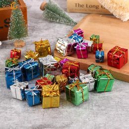 Decorative Figurines 10Pcs 1/12 Scale Dollhouse Miniature Christmas Gift Box Kids Pretend Play Mini Doll House Furniture Decoration