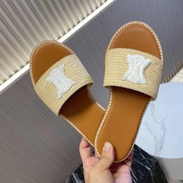 Designer sandals women's flat slippers Summer leather sexy women's shoes Brand sandals beach casual slippers Metal buckle sandals 2024 new model