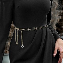 Waist Chain Belts Trendy black and white double-sided metal chain womens matching dress suit fashionable and versatile Y240329