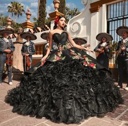 Charro Mexican Black Quinceanera Dresses Embroidery Floral Lace Appliques Beaded Sweetheart Neck Classic Prom Special Occasion Ball Gown Sweet 16 Dress