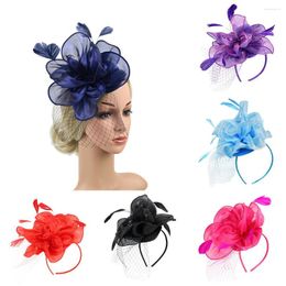 Fermagli per capelli Parrucca retrò con fiori di piume da donna Cappello Accessori da sposa Copricapo da festa fatto a mano in rete di moda