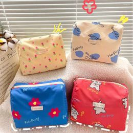 Storage Bags Quilted Ladies Travel Bag Retro Cartoon Women's Cosmetic Cute Design Girls Zipper Pencil Case Makeup Handbags