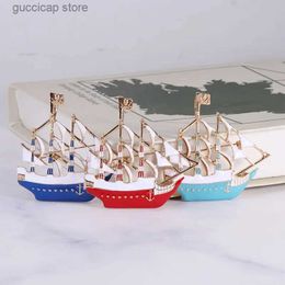 Pins Brooches Dmari Fashion Women Brooch 3-Color Enamel Ship Brooch Pin Delicate Boats Lapel Pin Cute Accessories Jewelry For Women Clothing Y240329