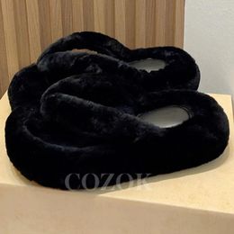 Slippers Women Lazy Flip Flops 2024 Winter Wool Upper Platform Open Toe Sandals Comfortable Warm Thick Bottom Female