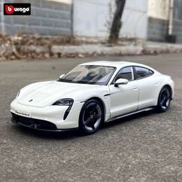 Burago 1:24 Porsche Taycan Turbo S: White/blue Sports Die Cast Collectible Model - A Must-have for Car Enthusiasts