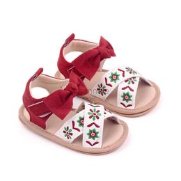 Sandals Infant Baby Girls Summer Sandals Bow Floral Embroidery Non-Slip Soft Soled Newborn Flats First Walkers Toddler Shoes 240329