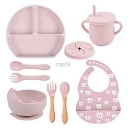 Cups Dishes Utensils 3/9Pcs Baby Tableware Set Food Grade Silicone Baby Dishes for Childrens Cute Print Bib Bowl Non-Slip Plates with Sucker BPAFREE 240329